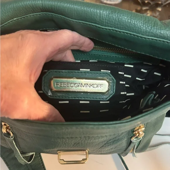 ๐ NWOT REBECCA MINKOFF EMERALD GREEN BELOVED MINI LEATHER CROSSBODY BAG! - Picture 14 of 16